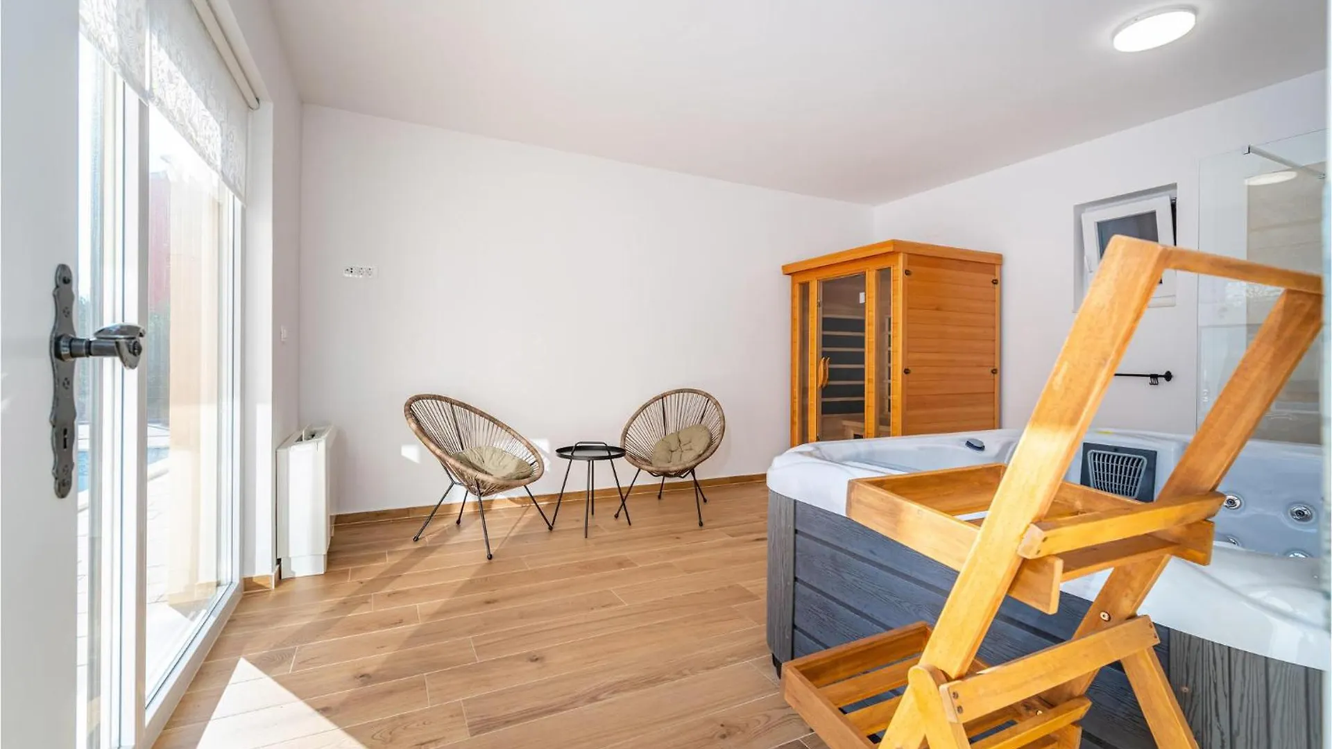Beautiful Home In Sukosan With Sauna