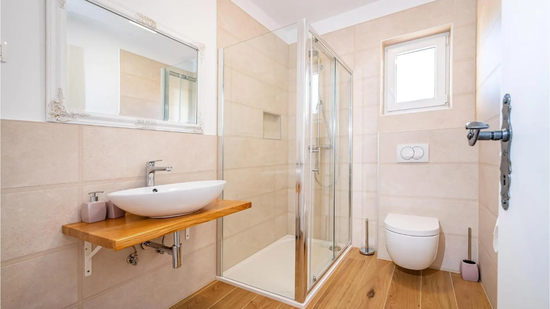 Beautiful Home In Sukosan With Sauna